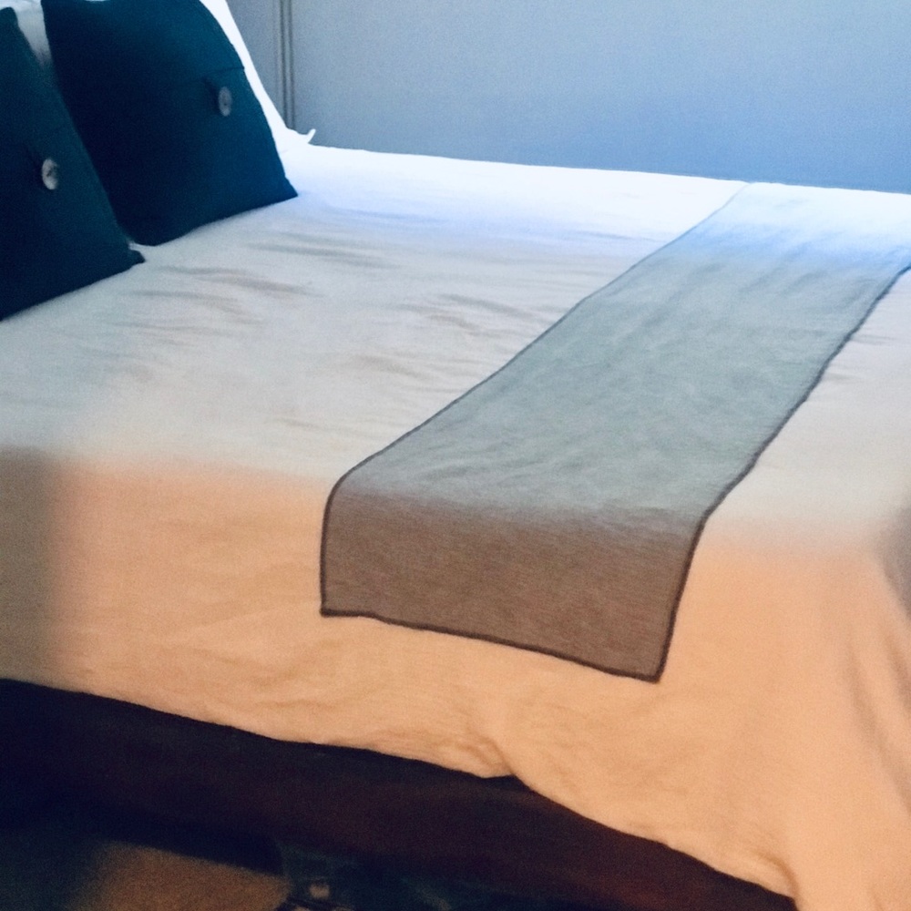 Navy Blue, 2 pillows, Runner & Rug